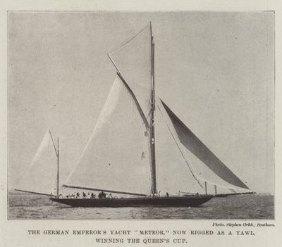 Die Yacht des deutschen Kaisers Meteor, jetzt als Yawl geriggt, gewinnt den Queen