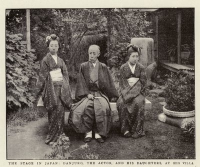 Die Bühne in Japan, Danjuro, der Schauspieler, und seine Töchter in seiner Villa von English Photographer