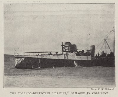 Der Torpedo-Zerstörer Dasher, beschädigt bei einer Kollision von English Photographer