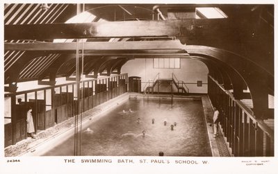 Das Schwimmbad der St. Pauls Schule von English Photographer