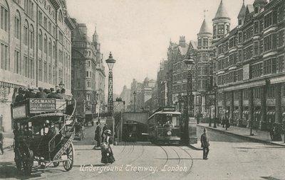 Unterirdische Straßenbahn, Southampton Row, London von English Photographer