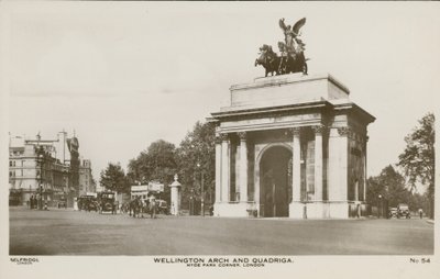 Wellington Arch und Quadriga, Hyde Park Corner von English Photographer
