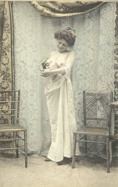 Frau mit einem Toby-Krug von English Photographer