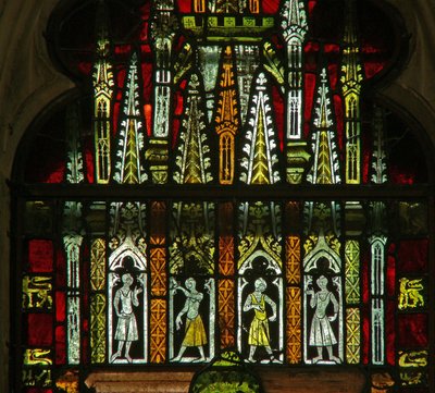 Ein Fenster in der Marienkapelle, Darstellung eines Baldachins mit Figuren von English School