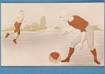 Blankokarte in Relief mit zwei Fußballspielern, ca. 1880er von English School