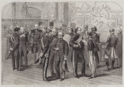 Eröffnung der Internationalen Ausstellung, die Prozession bildet sich im südlichen Zentralhof von English School
