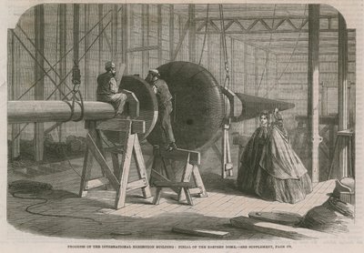 Fortschritt am Internationalen Ausstellungsgebäude; Spitze der östlichen Kuppel von English School