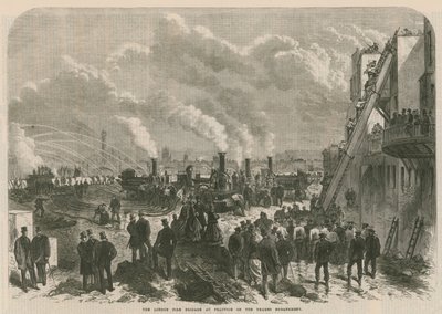 Die Londoner Feuerwehr bei einer Übung am Themseufer von English School