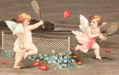 Zwei Engelchen spielen Tennis mit einem Herz als Ball von English School