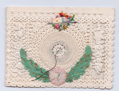Viktorianische Grußkarte mit einem Bienenstock und einer Taube, die einen Umschlag hält, ca. 1880 von English School