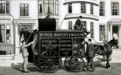 Viktorianischer Reinigungsdienst, H Cecil Booth von English School