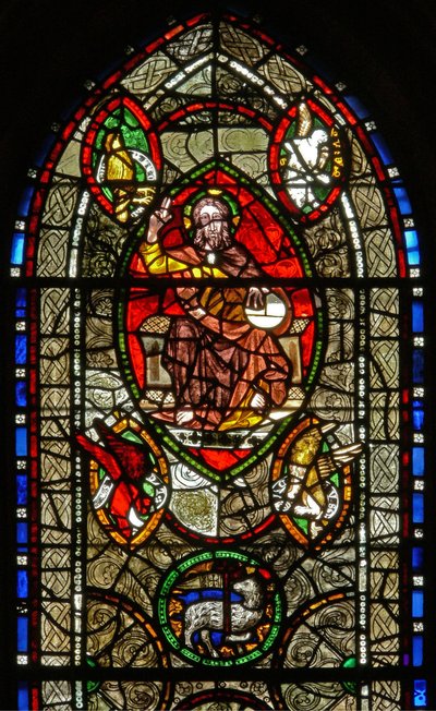 Fenster S, Christus in Majestät umgeben von Evangelistensymbolen von English School