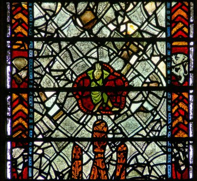 Fenster w39, Darstellung einer Figur (bizarr!) in Grisaille von English School