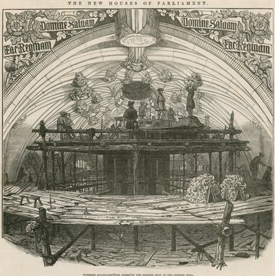 Arbeiter, die die Bossen am Gewölbedach der zentralen Halle skulptieren von English School