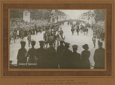 Siegesfeiern in London 1919, Sir Douglas Haig salutiert den König von Ernest Brooks