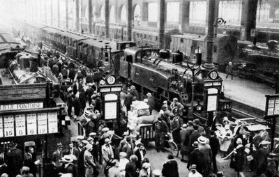 Ankunft des Zuges am Nordbahnhof, Paris, 1931 von Ernest Flammarion