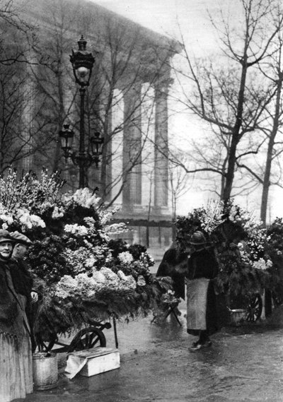 Blumenmarkt an der Madeleine, Paris, 1931 von Ernest Flammarion