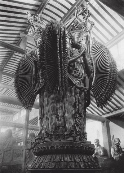 Suchou, Kieh tung sze, Kiangsu, Tausendarmige Kuanyin der vier Himmelsrichtungen im Kieh tung Kloster von Ernst Boerschmann
