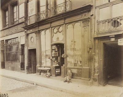 Parfümerie (3869) von Eugène Atget