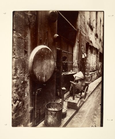 Rue de la Reynie (Klempnerwerkstatt, Rue de la Reynie) von Eugène Atget