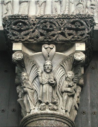 Säulenkapitell mit Christus Segen vom Westportal der Fassade, 1840-61 von Eugene Emmanuel Viollet le Duc