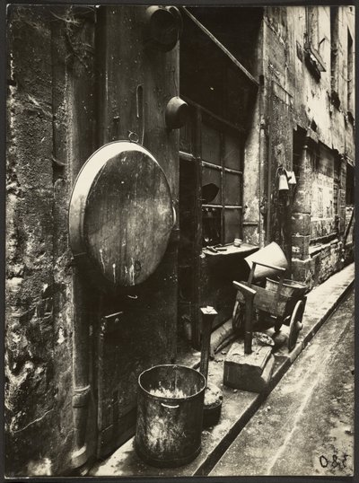 Rue de la Reynie (Klempnerladen, rue de la Reynie) von Eugène Atget