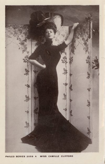 Camille Clifford, belgischstämmige Bühnenschauspielerin von European Photographer