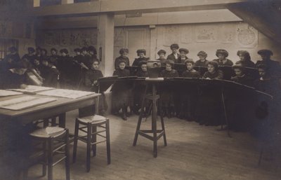 Studentinnen in einem Kunstkurs von European Photographer