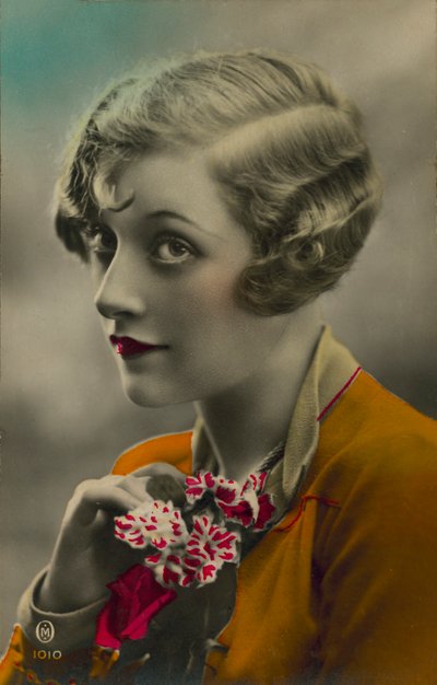 Frau und Blumenstrauß von European Photographer