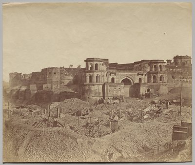 Die Mucha Bawn oder die alte Zitadelle von Lucknow von Felice A. Beato