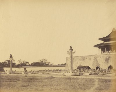 Eingang zum Winterpalast, Peking, Oktober 1860 von Felice Beato