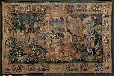 Flämischer Wandteppich. Landschaft mit Pergola und großen Tieren, mit 2 Säulen. Atelier von Oudenaarde. 17. Jahrhundert von Flemish School