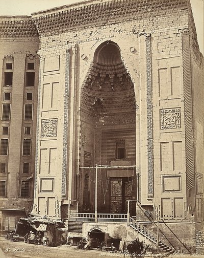 Tür der Sultan-Hassan-Moschee in Kairo, Ägypten von Félix Bonfils