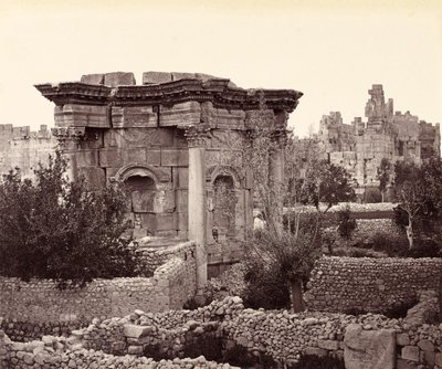 Der Rundtempel (Tempel der Venus), Baalbek von Francis Bedford
