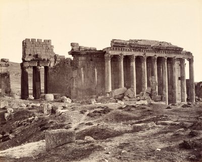 Der Tempel des Jupiter, von Nordosten, Baalbek von Francis Bedford
