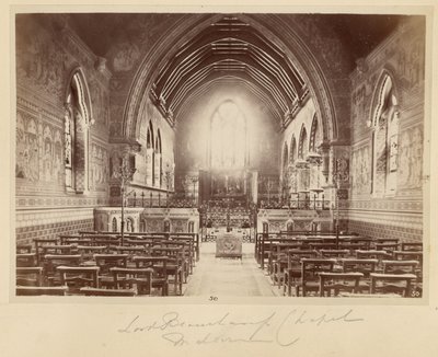 [Innenraum einer Kirche] von Frank Meadow Sutcliffe