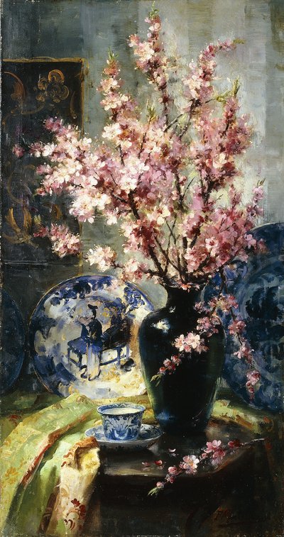Apfelblüten und blau-weiße Porzellan auf einem Tisch von Frans Mortelmans