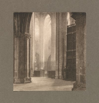 Höhe und Licht in der Kathedrale von Bourges von Frederick Henry Evans