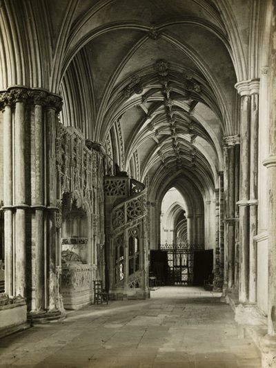 Ely Cathedral: Nordchor-Gang nach Westen von Frederick H. Evans