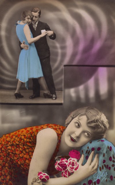 Eine junge Frau träumt davon, mit einem Mann zu tanzen von French Photographer