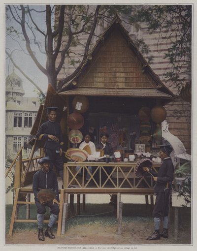 Kambodschanische Hütte auf der Weltausstellung 1900, Paris von French Photographer