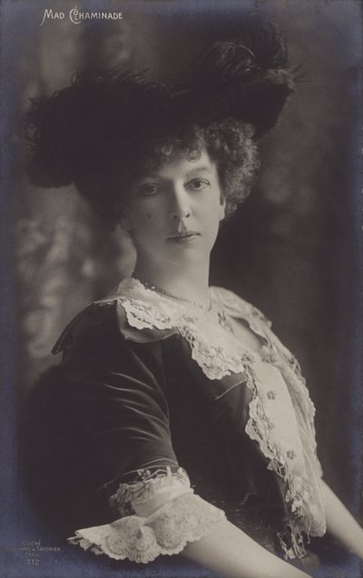 Cécile Chaminade, französische Pianistin und Komponistin von French Photographer