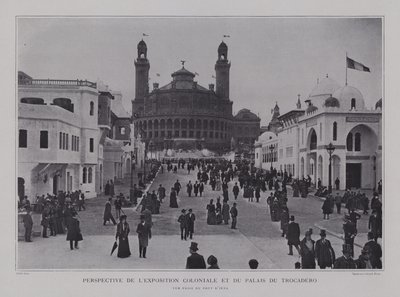 Französische Kolonialpavillons und der Palais du Trocadero vom Pont d