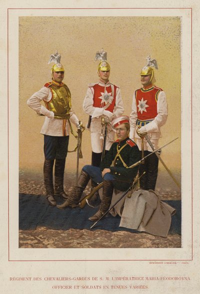 Russische Armee: Regiment der Rittergarde Ihrer Majestät der Kaiserin Maria-Feodorovna, Offizier und Soldaten in verschiedenen Uniformen von French Photographer