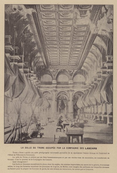 La Commune de Paris, Der Thronsaal besetzt von der Kompanie der Lascars (s/w Foto) von French Photographer