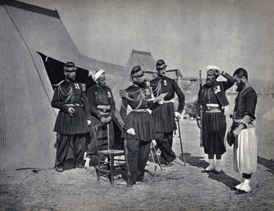 Bestrafung, Soldaten der französischen Armee während der Krim-Kampagne 1854. Fotografie, späte 19. Jahrhundert. von French Photographer
