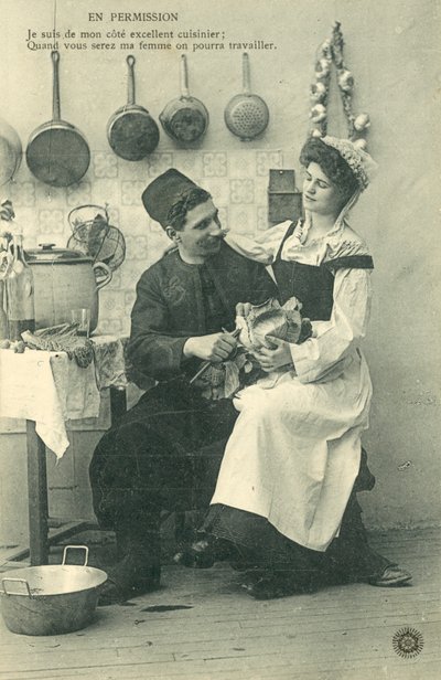 Dienstmädchen sitzt auf dem Schoß eines Mannes in der Küche von French Photographer
