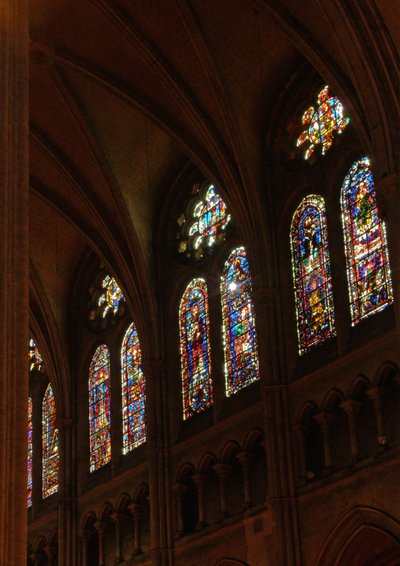 Ansicht der Fenster des nördlichen Seitenschiffs von French School