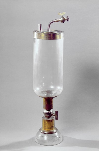 Apparat zum Studium von Gasen, entworfen von Antoine Laurent de Lavoisier (1743-94) von French School