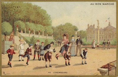 Kinder spielen Bockspringen im Luxemburger Garten von French School